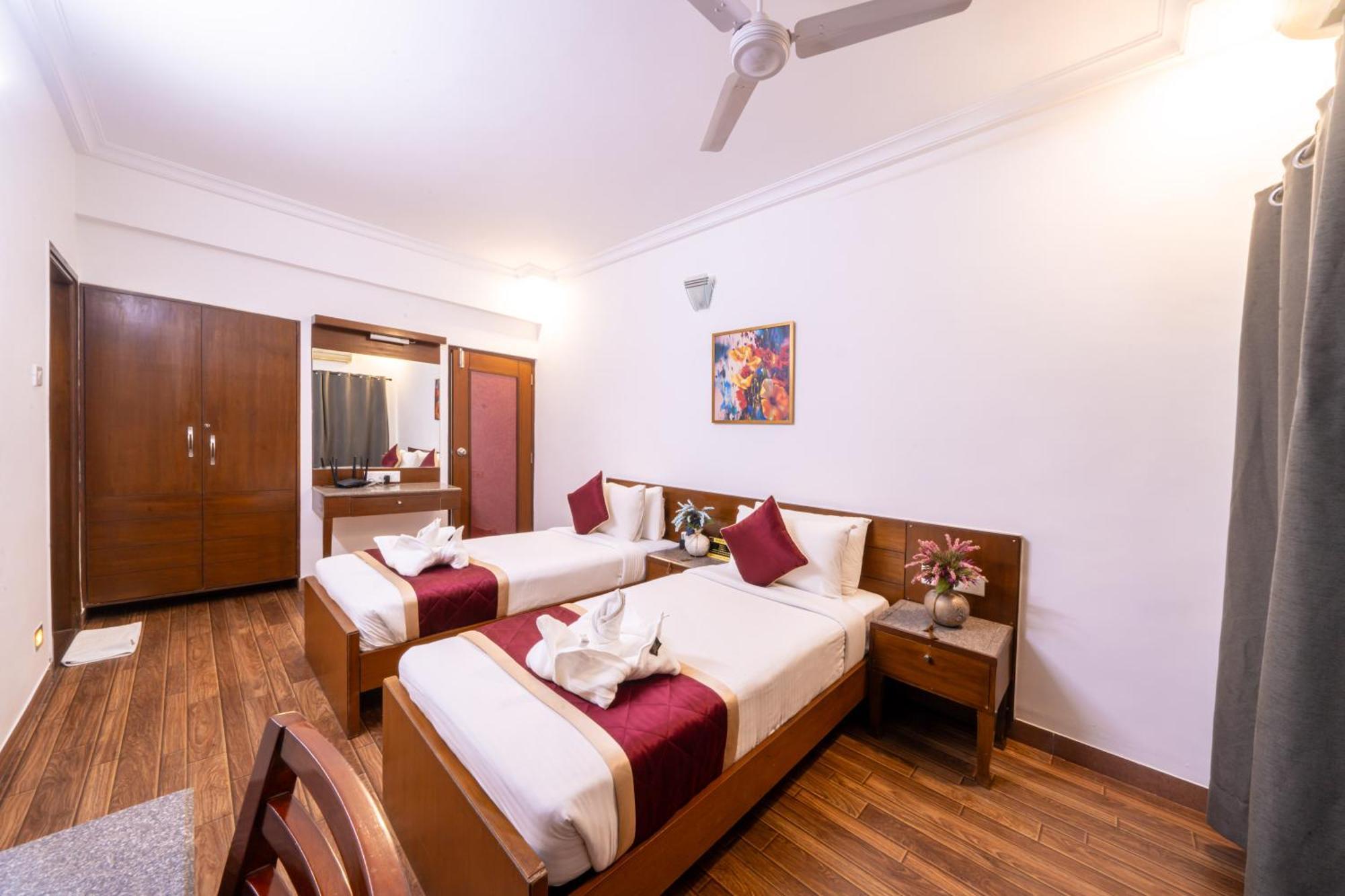 Hotel Lords Midtown Bangalore