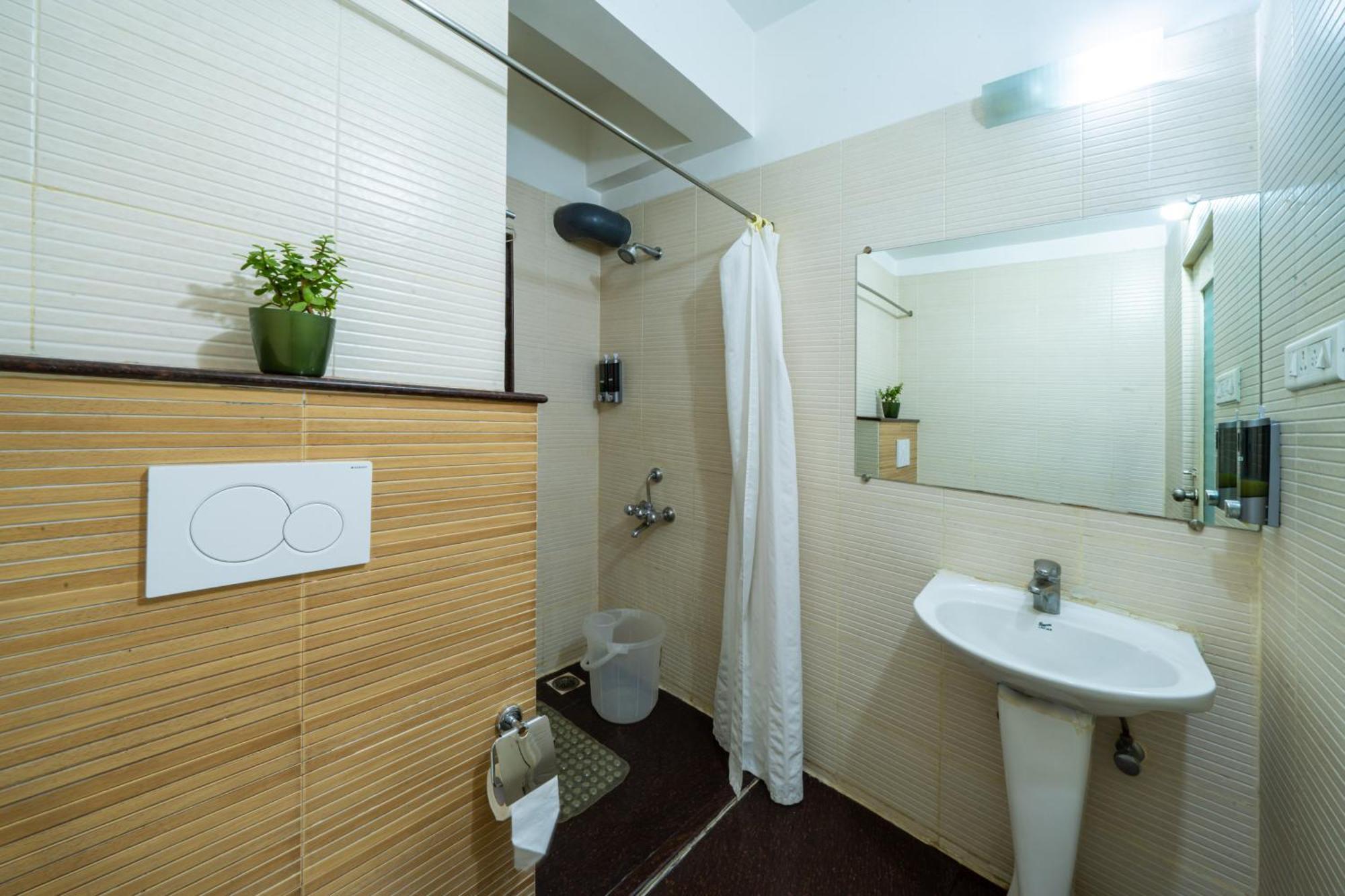 Hotel Lords Midtown Bangalore